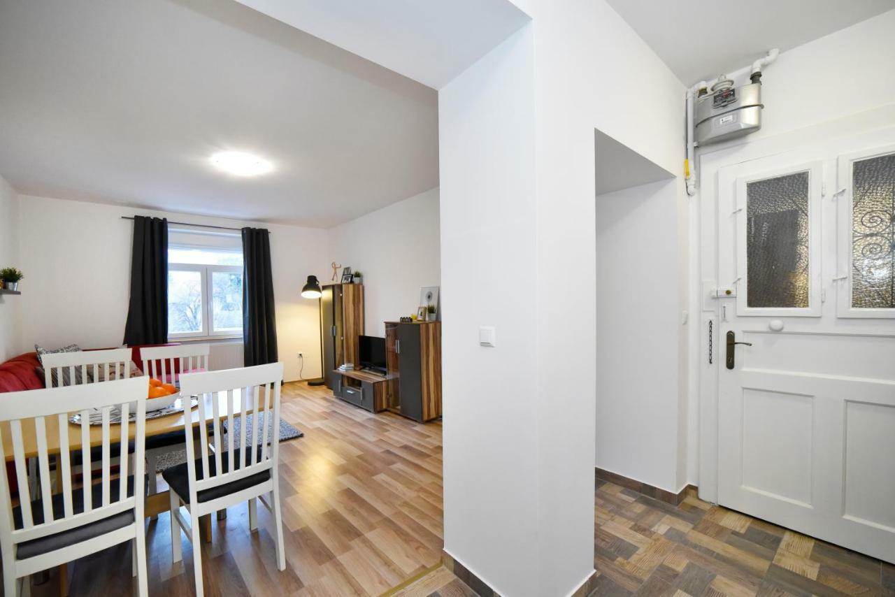 Block Apartment Maks ซาเกร็บ ภายนอก รูปภาพ